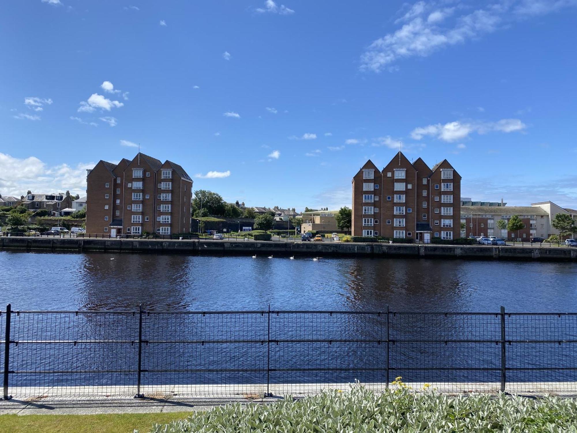 Riverside Apartment *
